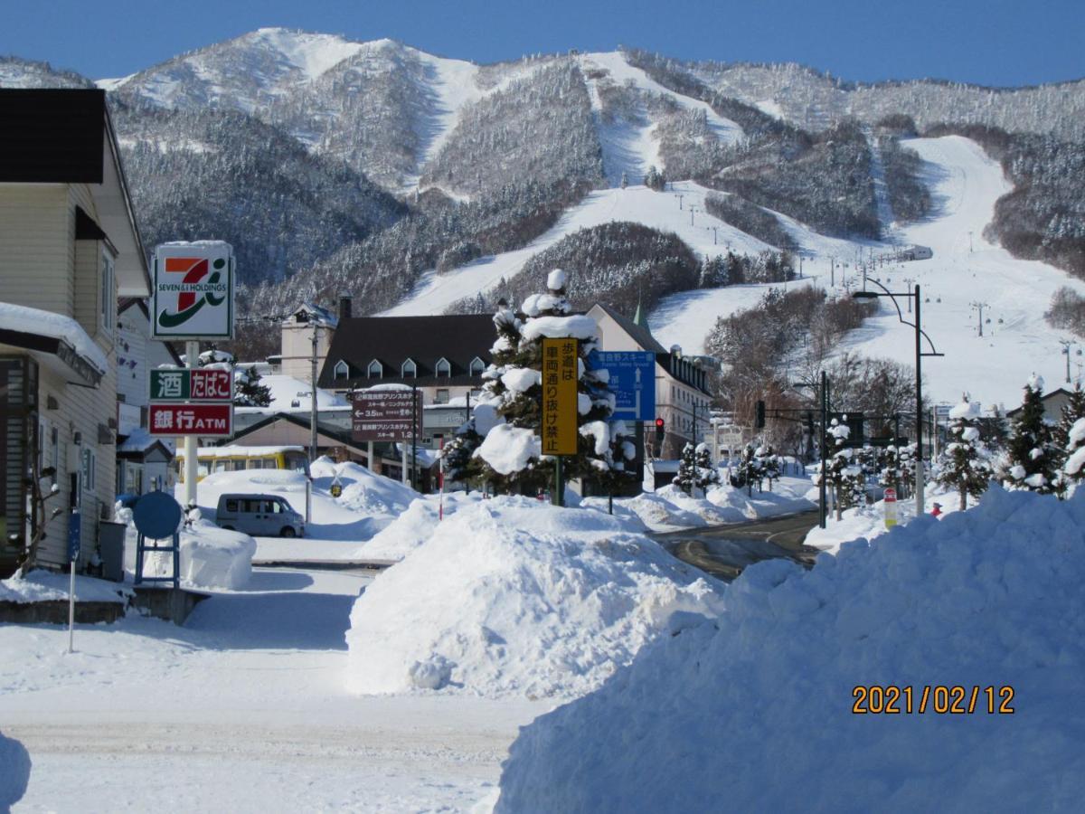 Minshuku Mutsukari Hotel Furano Luaran gambar
